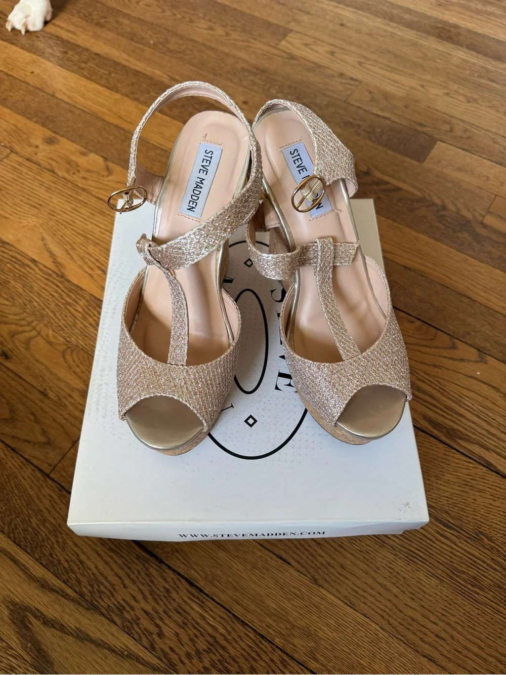 Steve Madden Champagne Glitter Cork Wedge Sandals 6 inche wedges